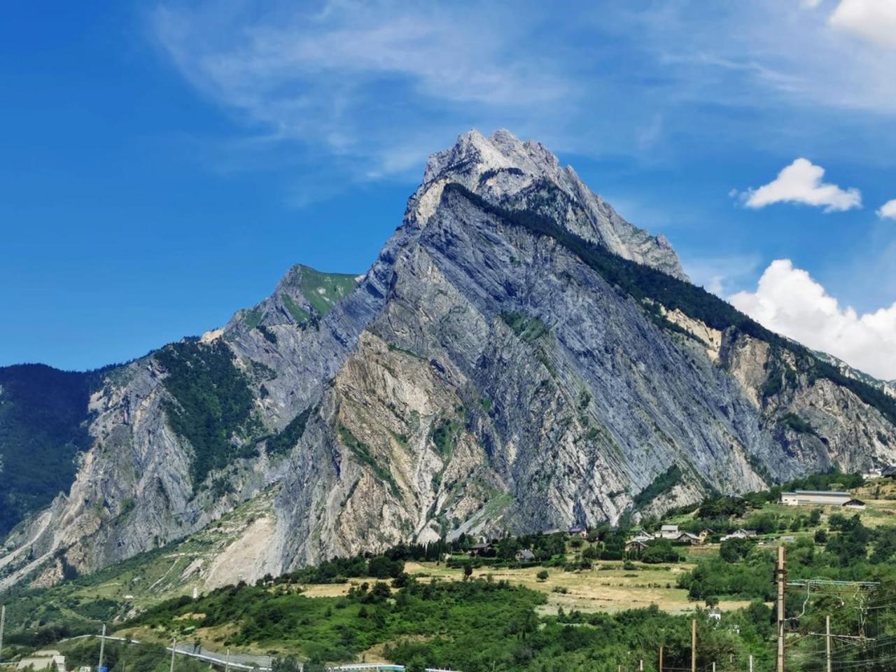 Hotel Le Marintan Saint-Michel-de-Maurienne Luaran gambar